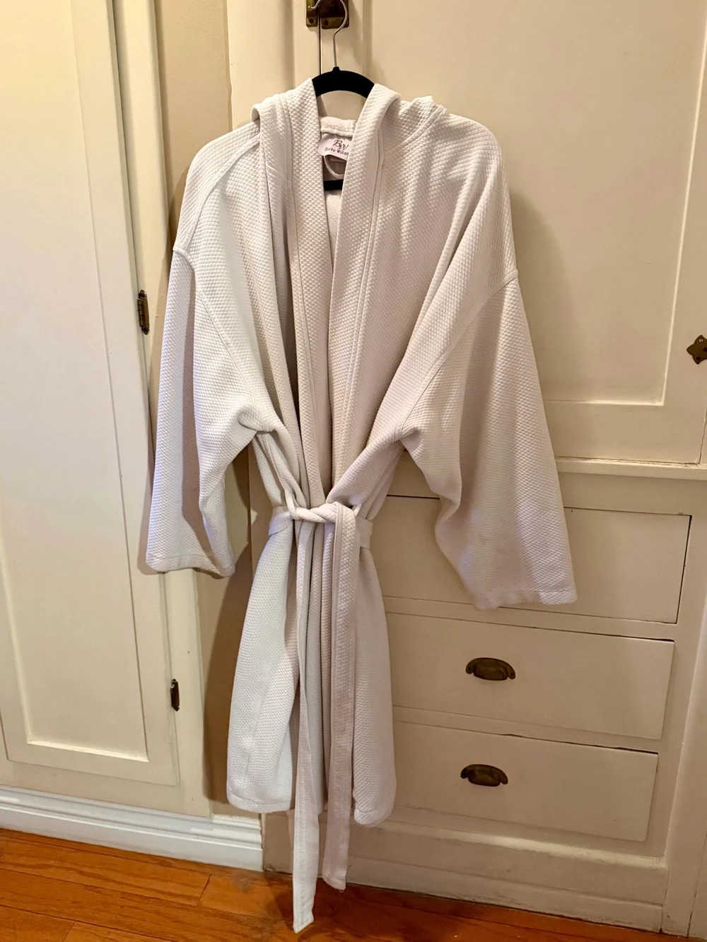 Burke Williams Signature Luxury Hooded Spa Robe